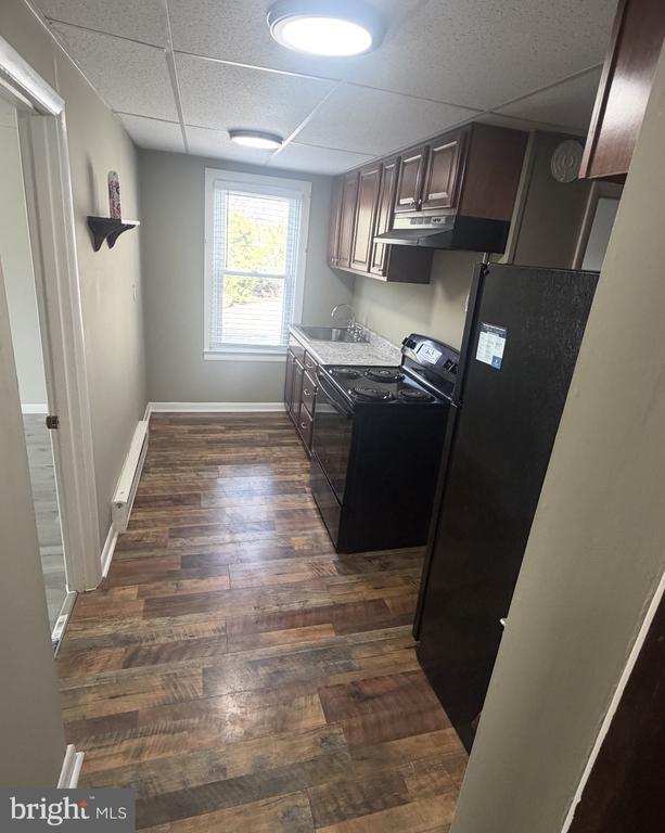 Building Photo - 18 N Pearl St