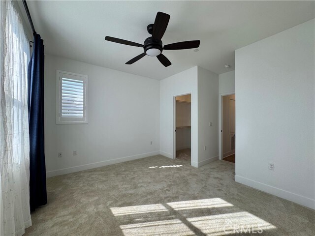 Building Photo - 450 Lobata
