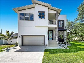 Building Photo - 4732 W Wallcraft Ave