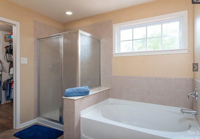 Building Photo - 2263 Durand Rd