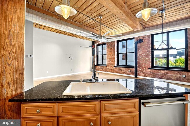 Building Photo - 1147 N 4th St
