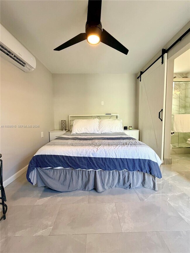 Building Photo - 361 SW 20th Rd