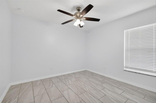 Building Photo - 8695 SW 133rd Ln Rd