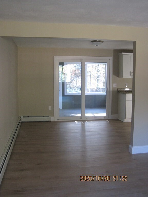 Building Photo - 9 Rickard St