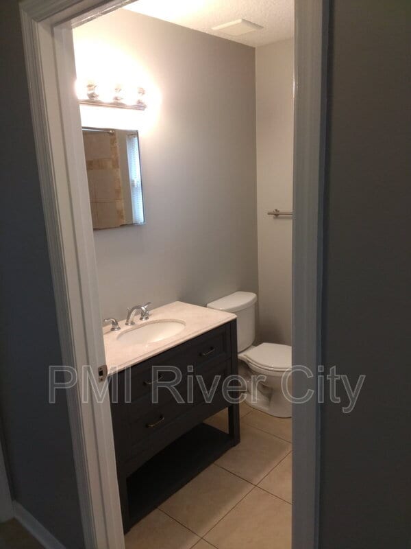 Building Photo - 818 Filmore Ln