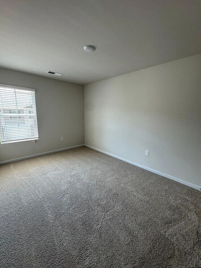 Building Photo - 4286 Notting Hill Dr SW