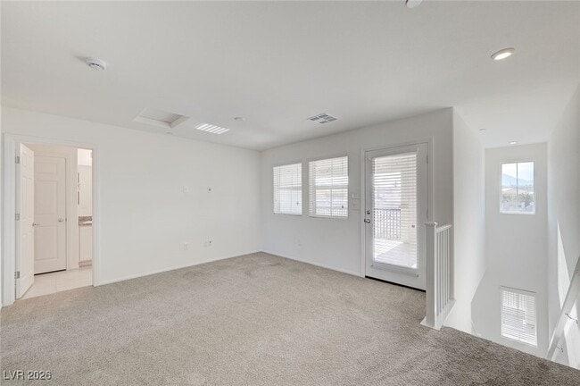 Building Photo - 662 Bellus Pl