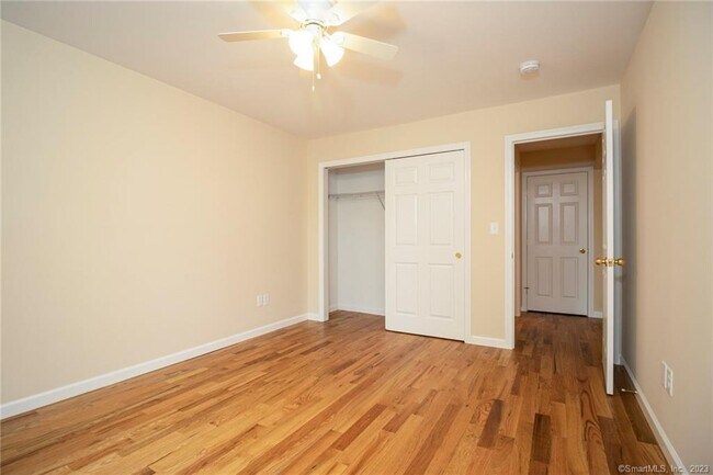 Building Photo - 685 Success Ave