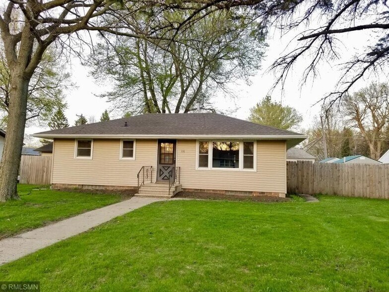 Building Photo - 116 S Sherwood St