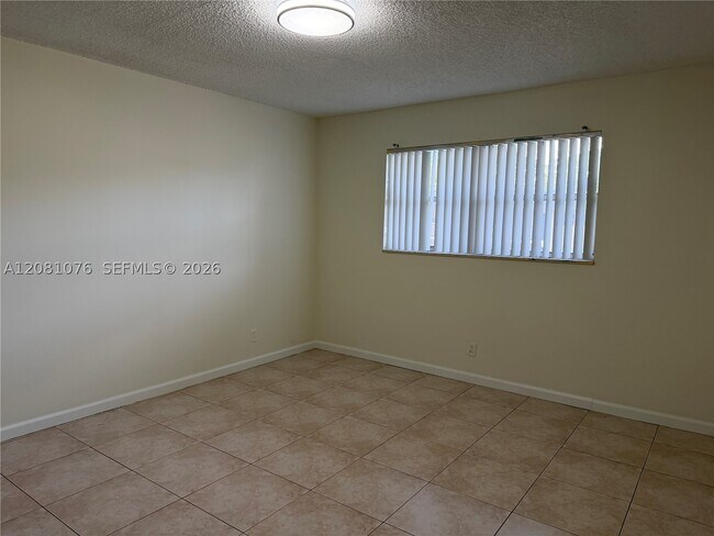 Building Photo - 8000 Fairview Dr