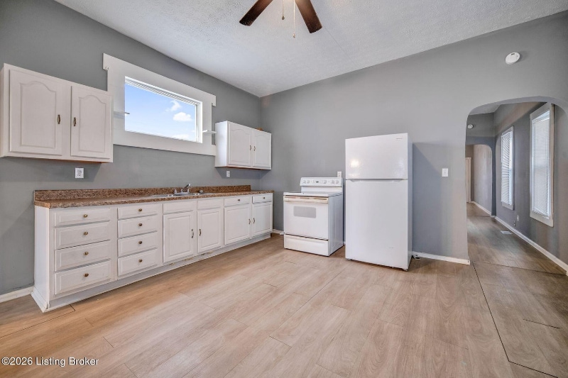 Building Photo - 427 1/2 N 28th St