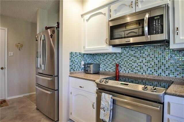 Building Photo - 3924 Laramie Dr