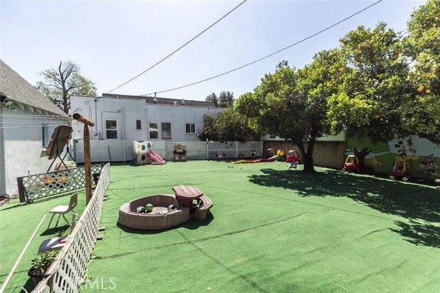 Building Photo - 1325 Idlewood Rd