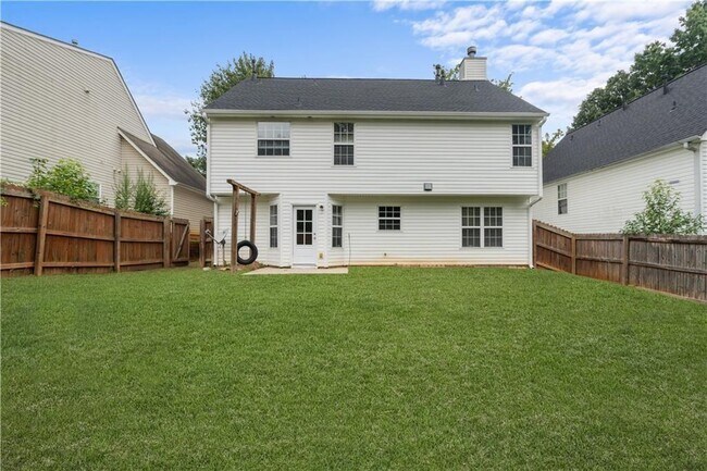 Building Photo - 3870 Safehaven Dr