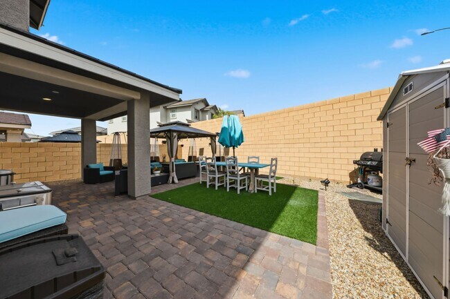 Building Photo - Elevated Living in Cadence – Model-Quality 3-Bedroom Home in Henderson’s Premier Master-Planned C...