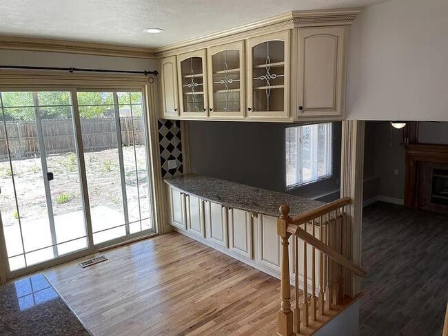 Building Photo - Beautiful 4BD/2BA Home in Prime Loveland L...