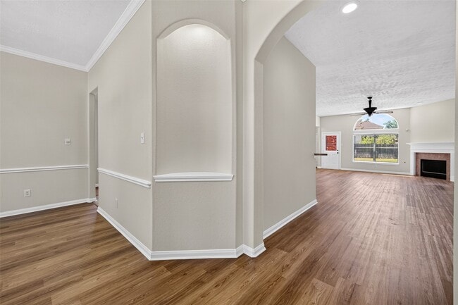 Building Photo - 16719 Bishop Knoll Ln