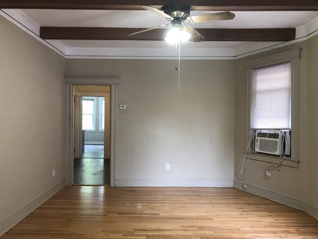 Building Photo - 193 Hillside Ave