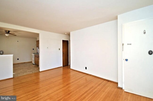 Building Photo - 102 Borbeck Ave