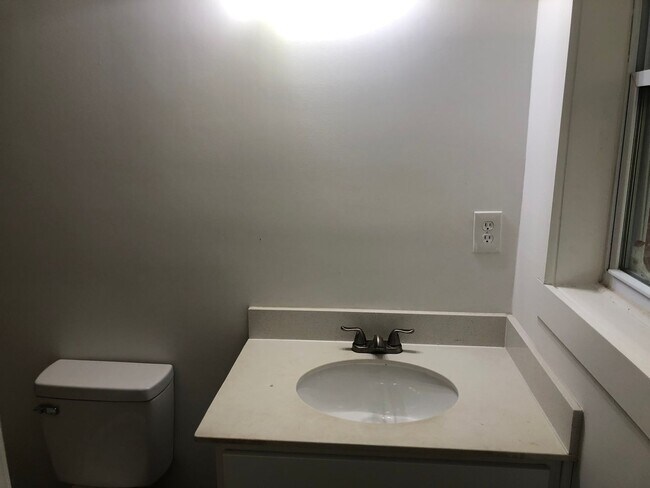 Building Photo - 1729-1731 Old Lynwood Circle