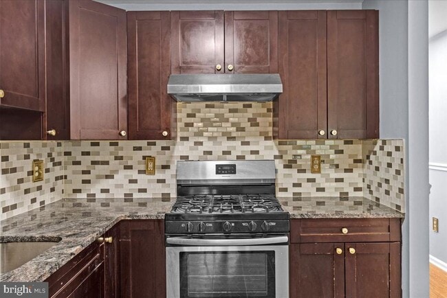 Building Photo - 28 Fawn Ct