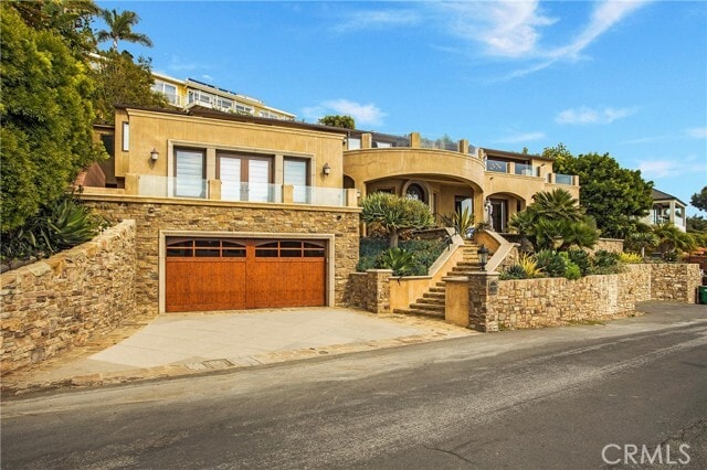 Building Photo - 840 Canyon View Dr