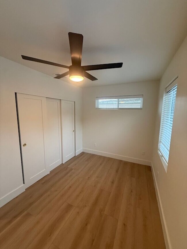 Building Photo - 5943 E Adderley Dr