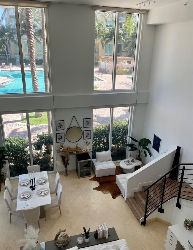 Primary Photo - 1745 E Hallandale Beach Blvd