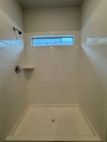 Building Photo - 7948 Oaktown Dr