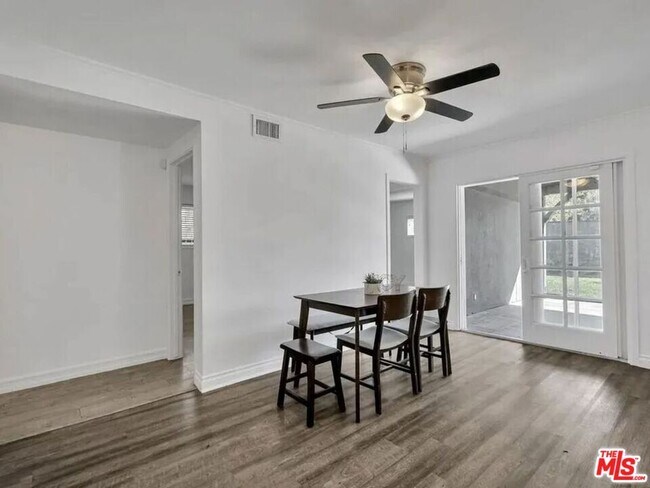 Building Photo - 28040 Ermine Pl