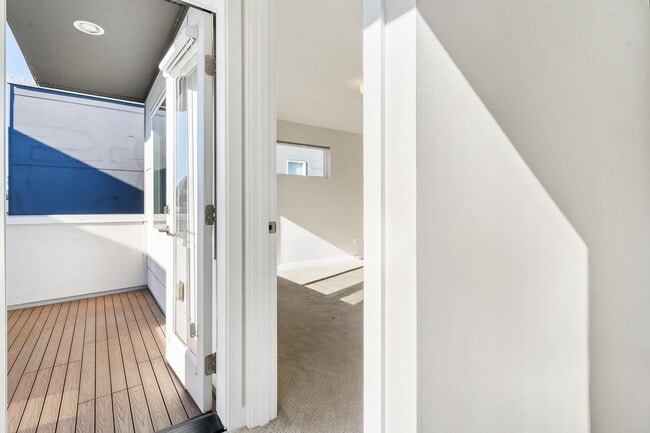 Building Photo - 1517 NW 64th St