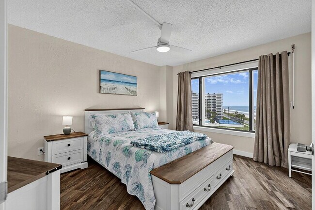 Building Photo - 3600 S Ocean Shore Blvd