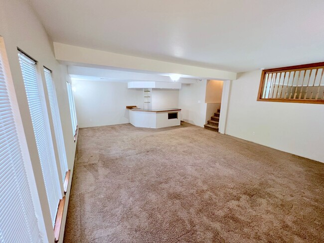 Building Photo - Spacious Upgraded Bothell/North Kirkland Home!