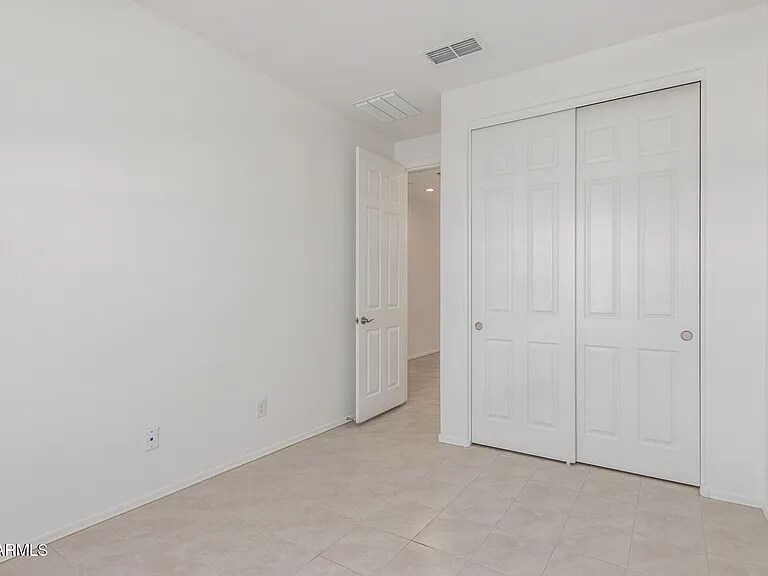 Building Photo - 637 S Lamar Pl