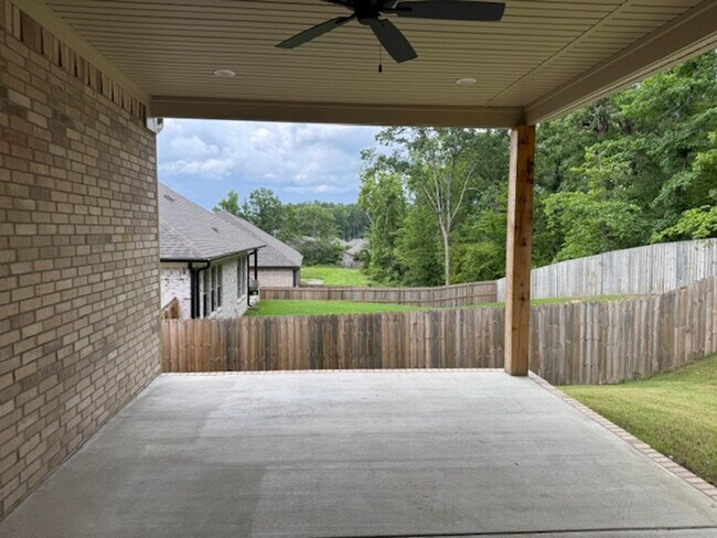 Building Photo - 5021 Springwood Cir