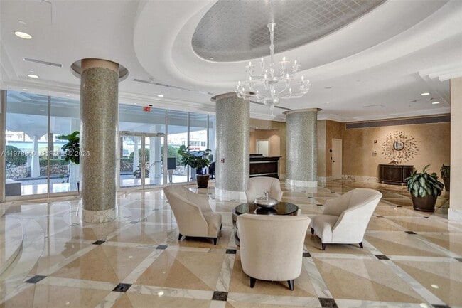 Building Photo - 6917 Collins Ave