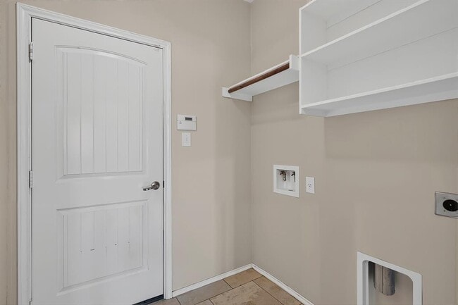 Building Photo - 4601 Chestnut Meadows Bend