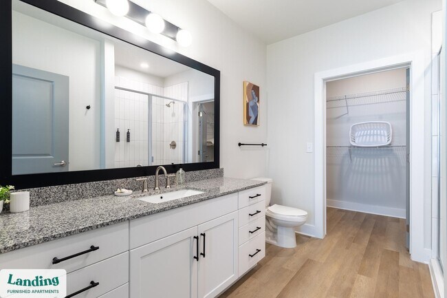 Building Photo - 435 Encore Way