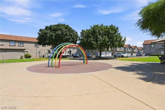 Building Photo - 6060 Allred Pl