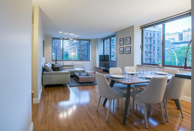 Building Photo - 58 W 91st St