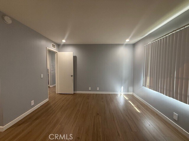 Building Photo - 63 Thicket