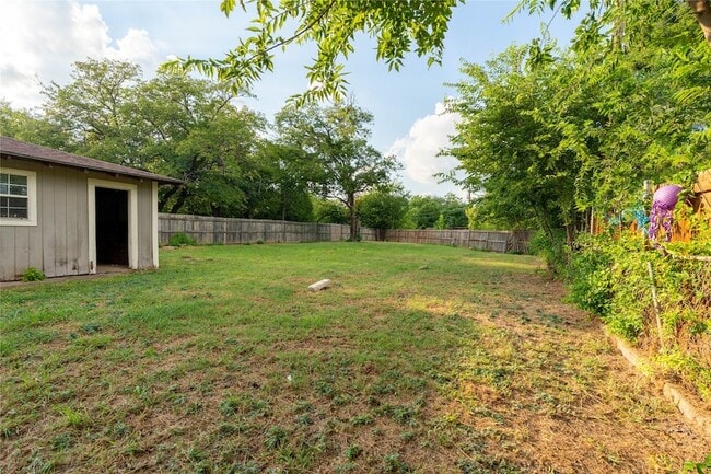Building Photo - 709 Eastern Star Dr