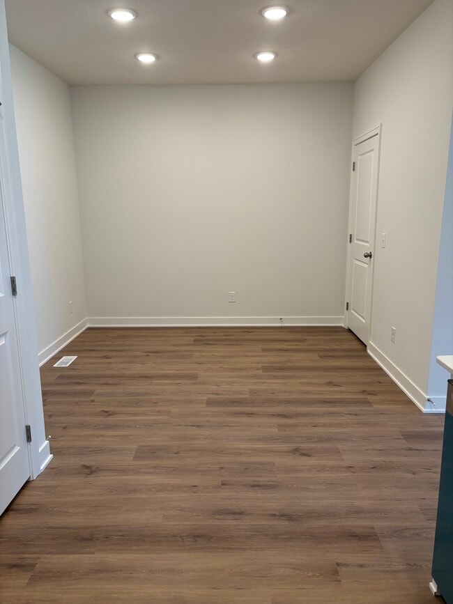 Building Photo - 11407 N 161st Ct