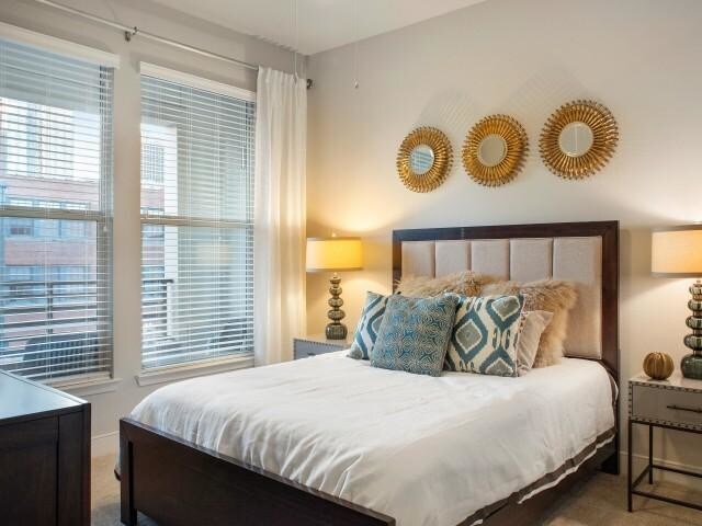 Building Photo - 2 bedroom in Dallas TX 75202