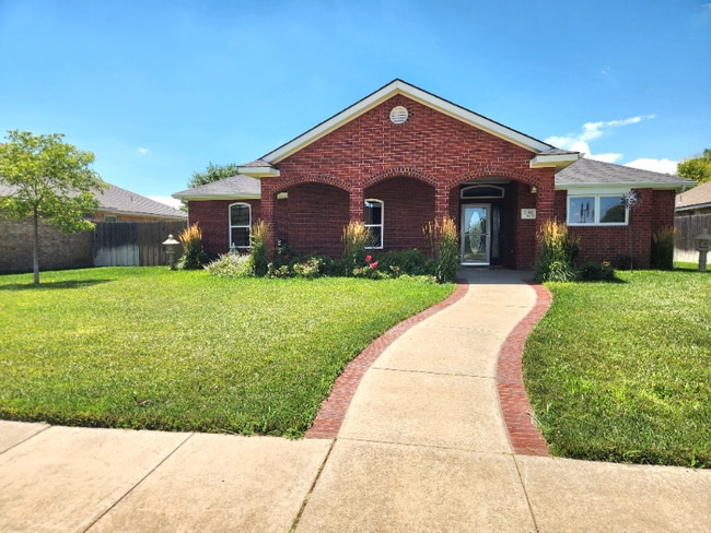 Building Photo - 1536 Apricot Ave