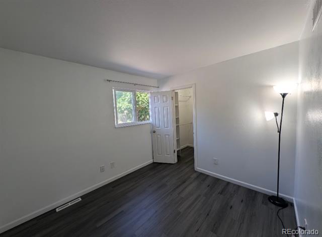 Building Photo - 7998 Chase Cir