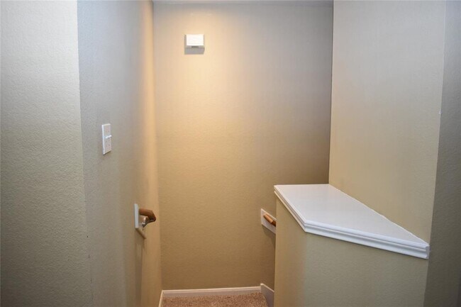 Building Photo - 13038 Brutus Hill Ln