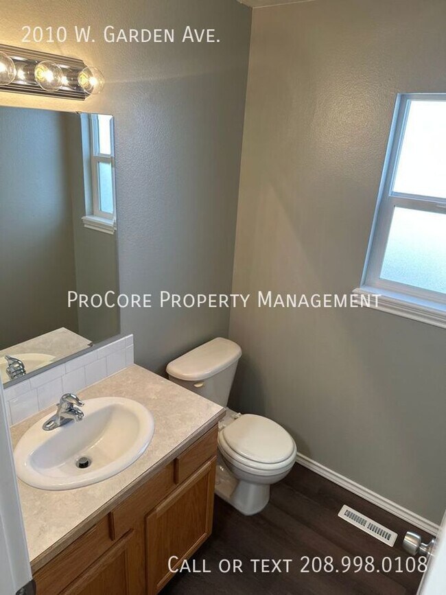 Building Photo - $2195/Month: Spacious 4-Bed, 2.5-Bath Home with 3-Car Garage on Expansive Lot