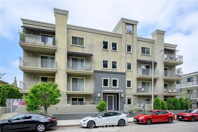 Building Photo - 11023 Fruitland Dr