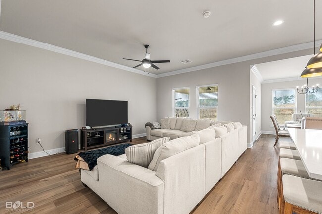 Building Photo - 315 Hummingbird Ln